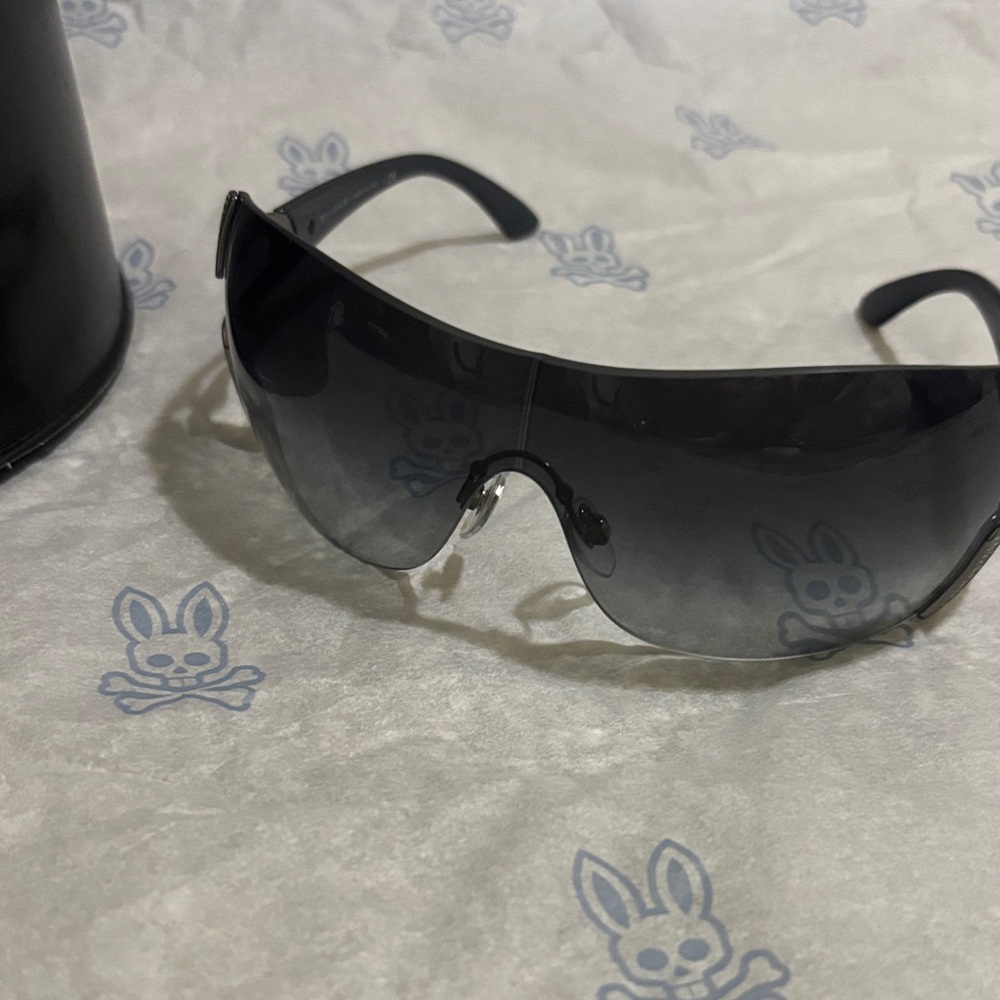 Bulgari Gradient Black Sunglasses with Silver Detail - Picture 2 of 12